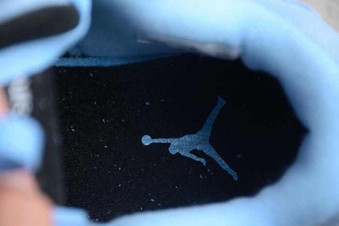 Air Jordan 4 SE “University Blue