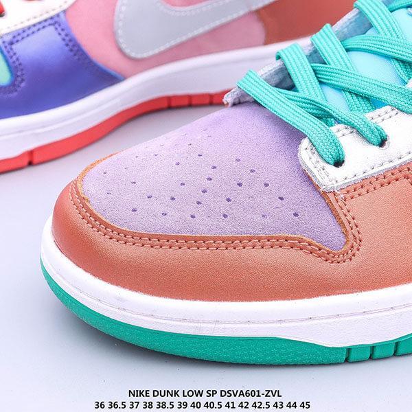 NIKE SB DUNK LOW SP