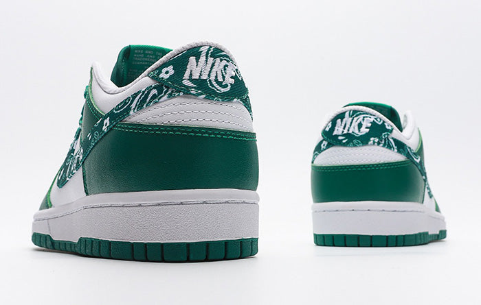 NIKE SB Dunk Low